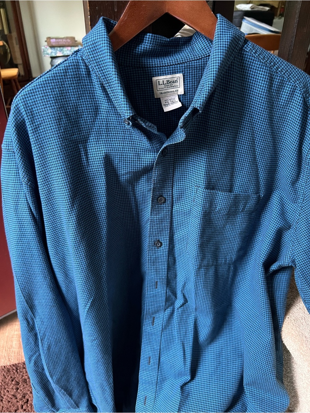 L.L. Bean Men's Blue Houndstooth Flannel Button-Down Shirt